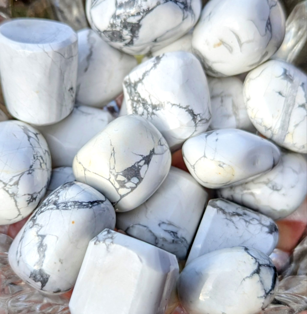 Howlite Tumble