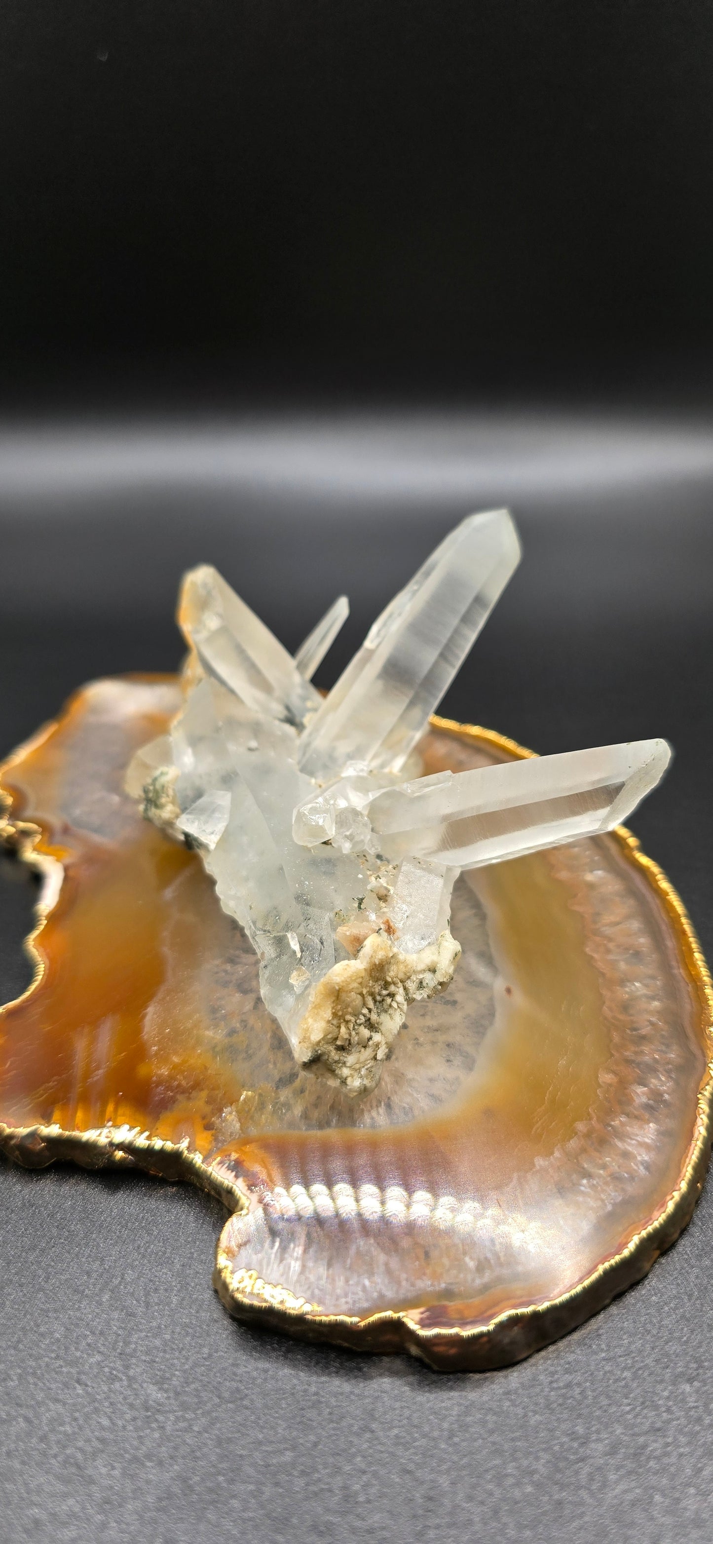 Quartz with Chlorine