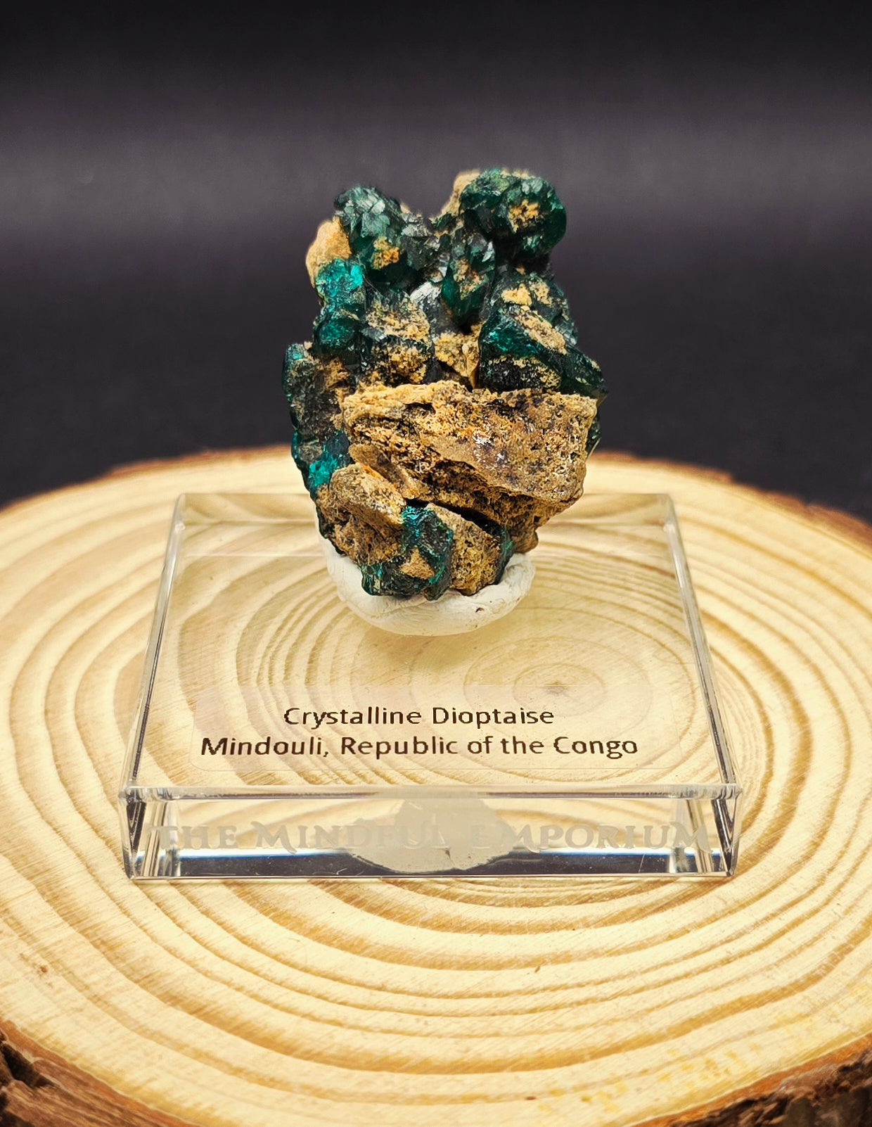 Crystalline Dioptaise