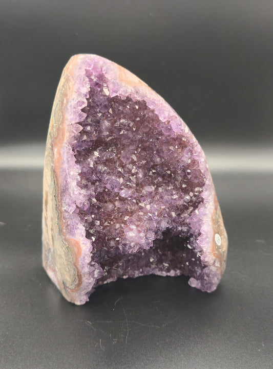Amethyst cut base freeform