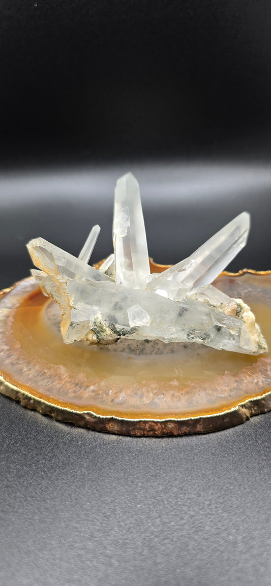 Quartz with Chlorine