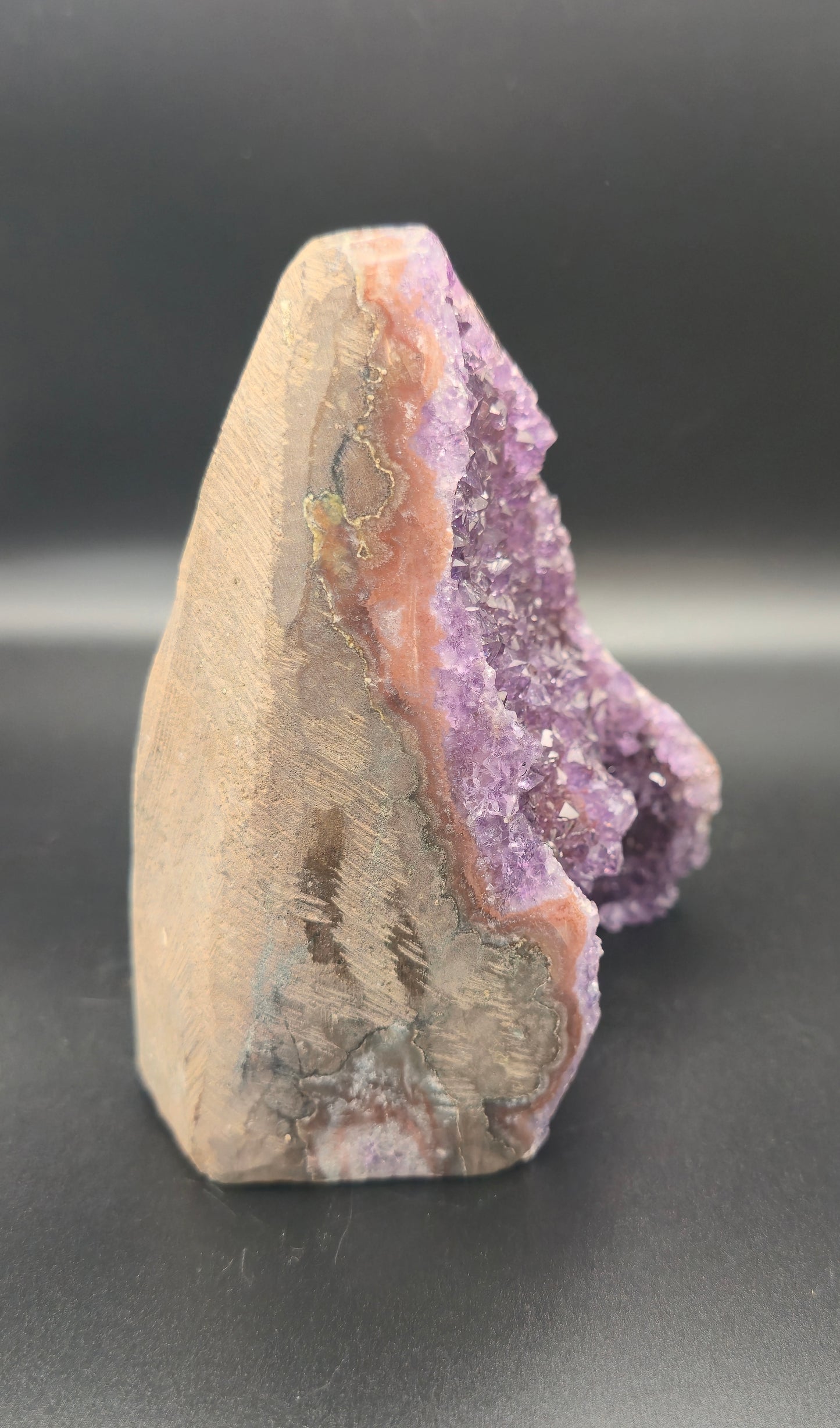 Amethyst cut base freeform