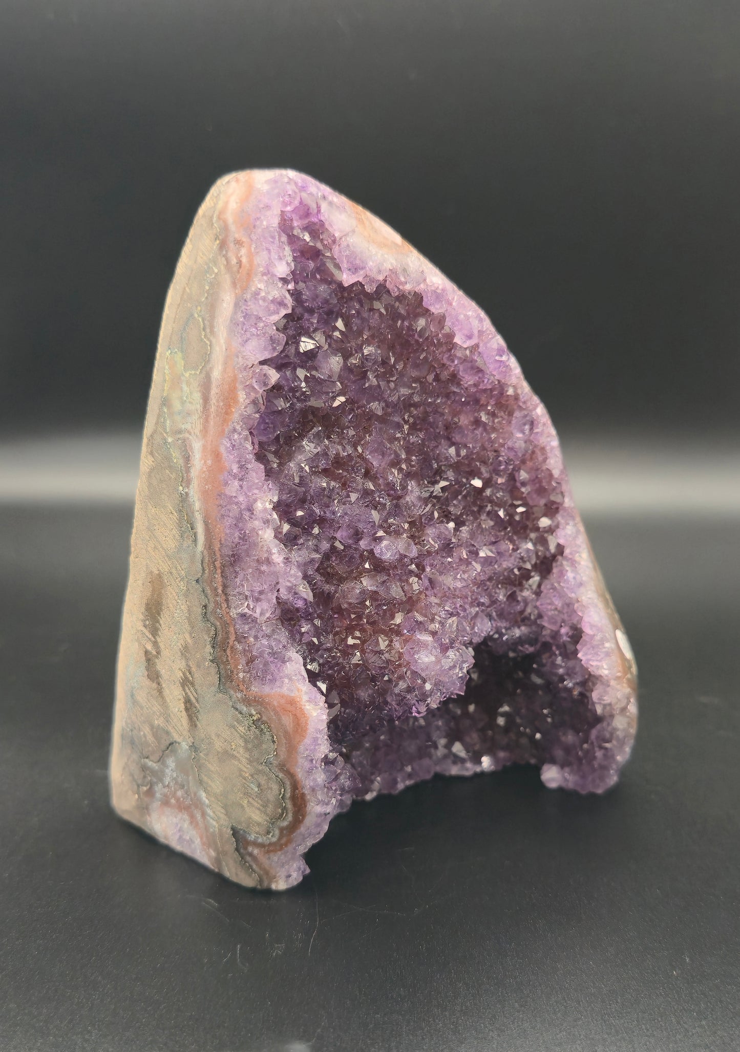Amethyst cut base freeform