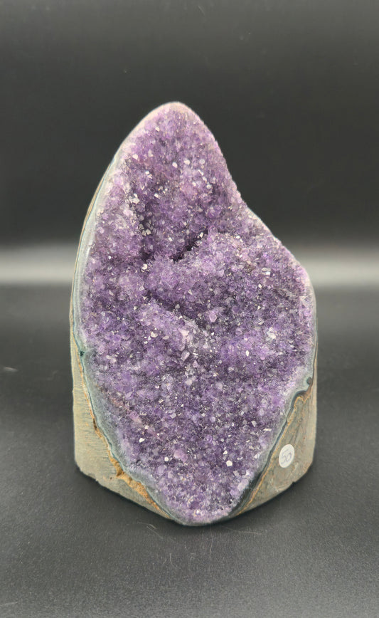 Amethyst cut base freeform