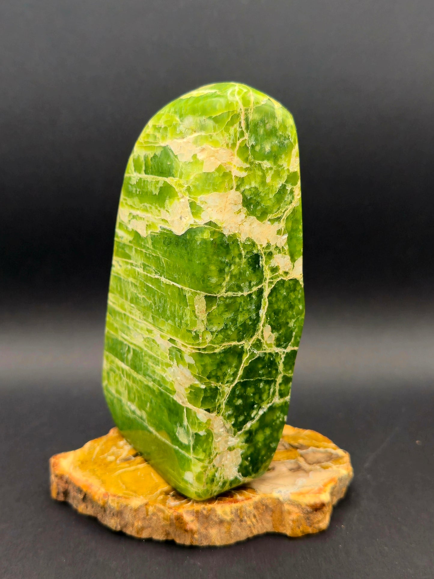 Tremolite Freeform