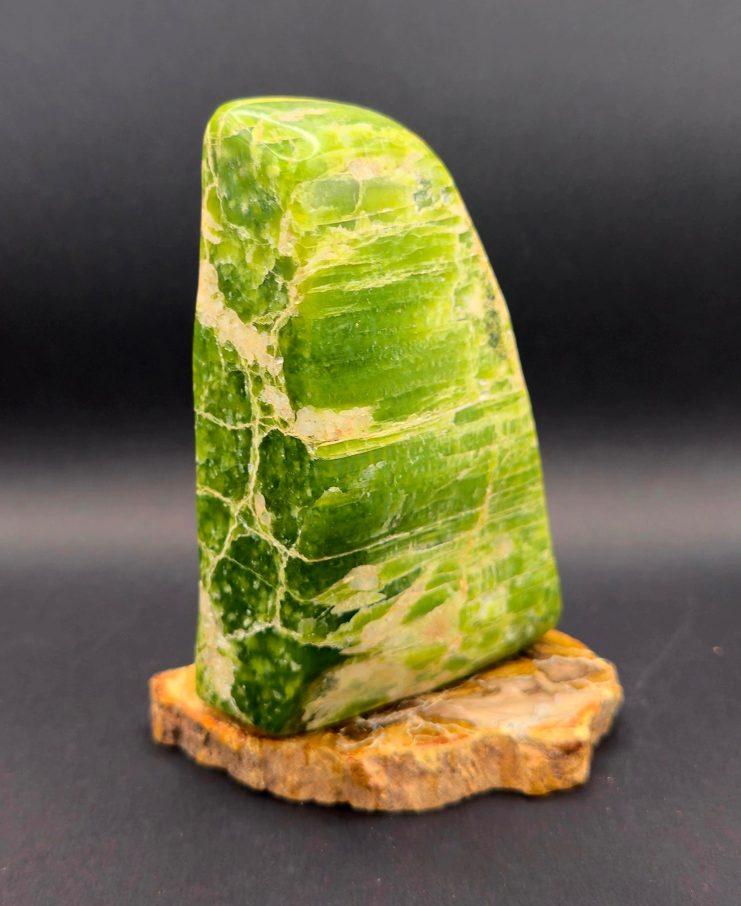 Tremolite Freeform