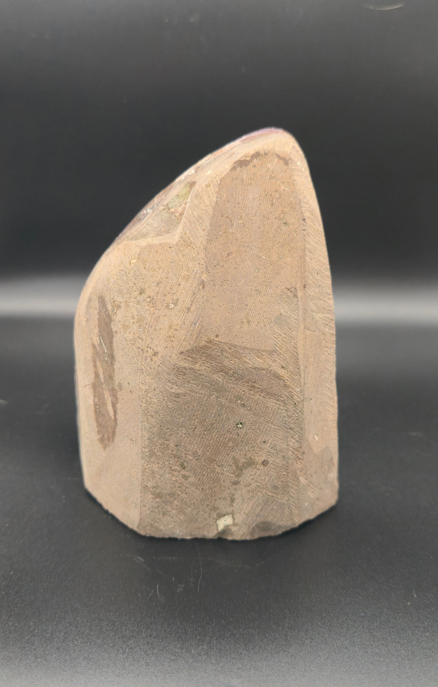 Amethyst cut base freeform