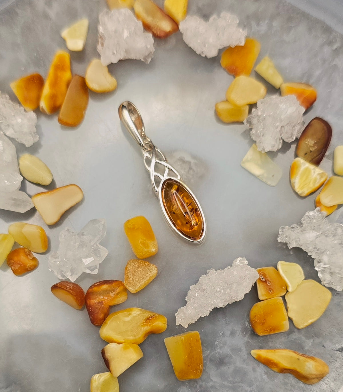 925 Silver & Baltic Amber - Celtic Pendant (Cognac)