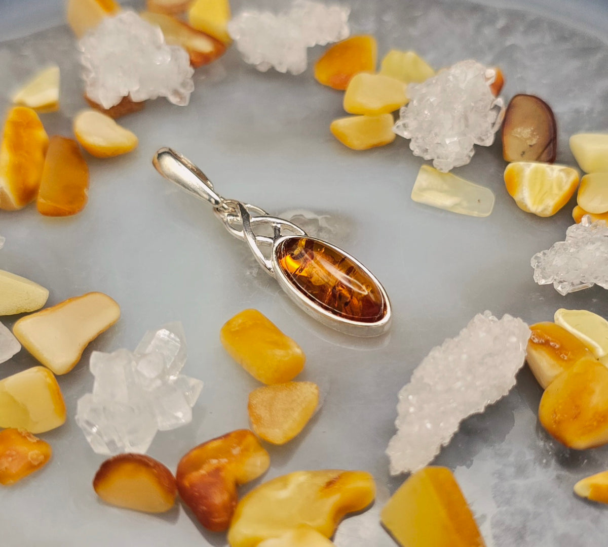 925 Silver & Baltic Amber - Celtic Pendant (Cognac)