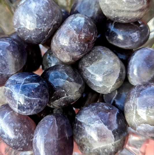 Iolite Tumble