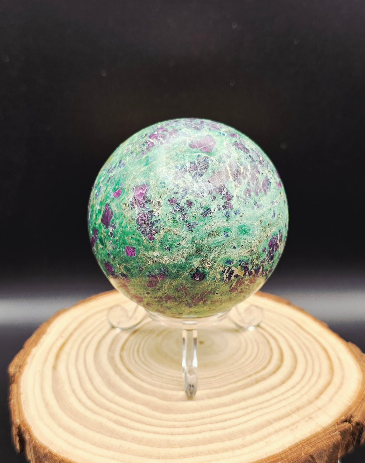 Ruby in Fuchsite Sphere (UV Reactive)