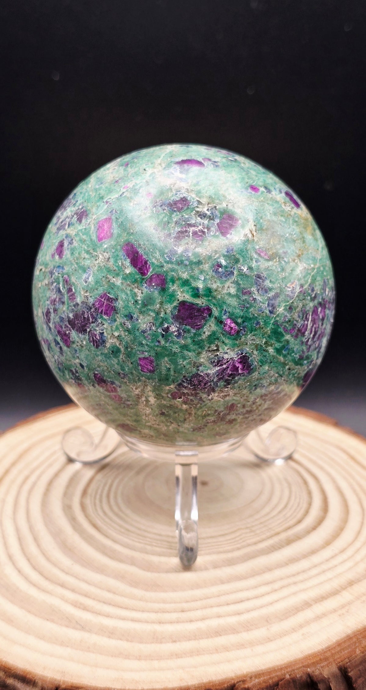 Ruby in Fuchsite Sphere (UV Reactive)